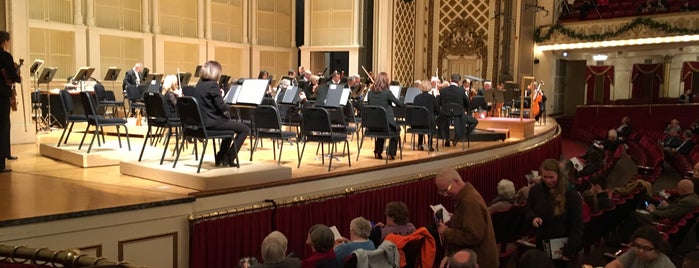 Cincinnati Symphony Orchestra is one of tee jayes.