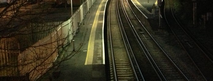 Worthing Railway Station (WRH) is one of On the move - railway stations.