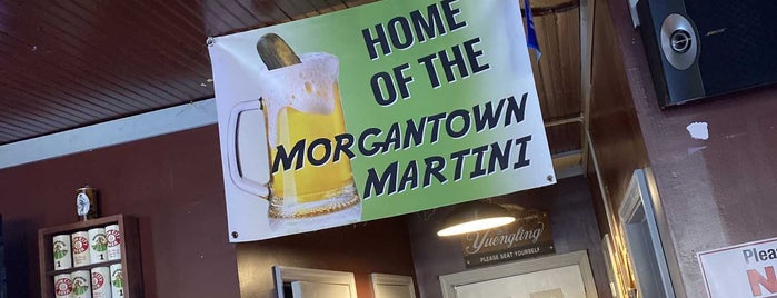 Town Hill Tavern is one of Morgantown.