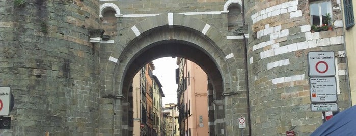 Lucca is one of Beautiful places for photowalks.