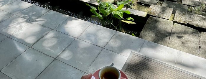 Monkey Cave Espresso Ubud is one of Bali: Cafe for coffee lovers.