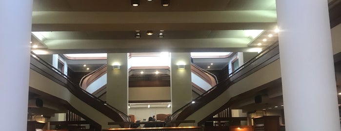 NYU Law School Library is one of Perpustakaan.