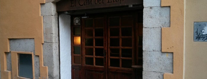 El Cau del Llop is one of Girona.