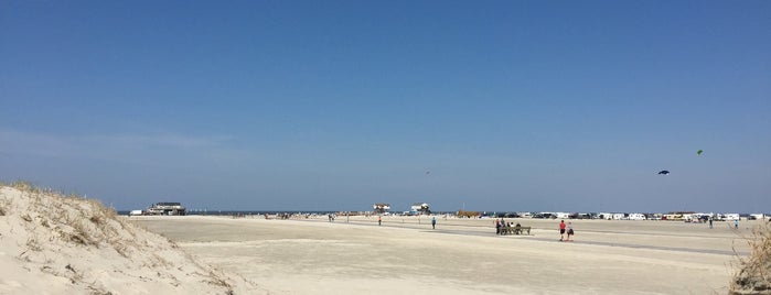 St. Peter-Ording Strand is one of Lugares favoritos de Antonia.