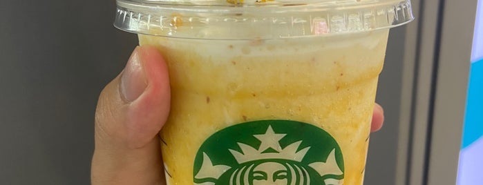 Starbucks is one of Hideoさんのお気に入りスポット.