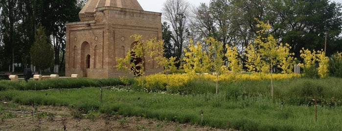 Мавзолей Айша биби is one of Sacral Places of Kazakhstan.