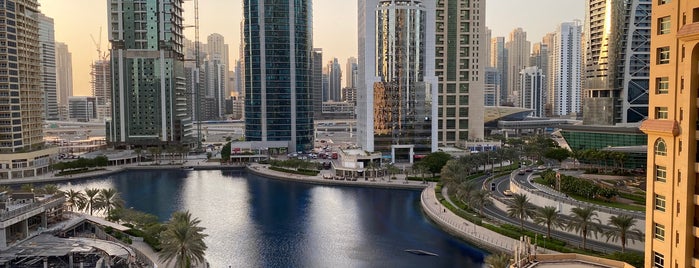 Cluster J is one of Dubai 2.