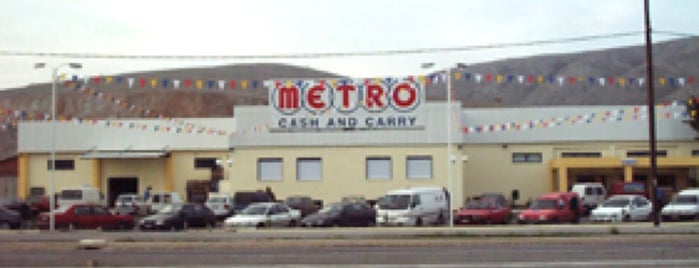 METRO Cash & Carry is one of Cananさんのお気に入りスポット.