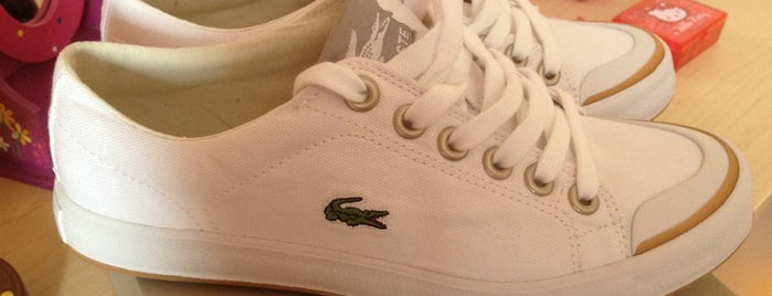 Lacoste is one of MKV 님이 좋아한 장소.