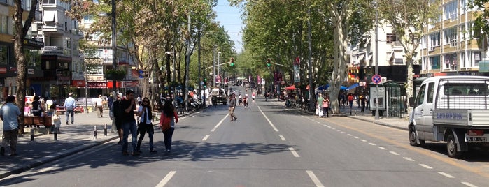 Bağdat Caddesi is one of Onurさんのお気に入りスポット.