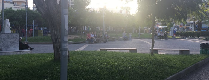 Davaki Square is one of Guide to Κορυδαλλός's best spots.