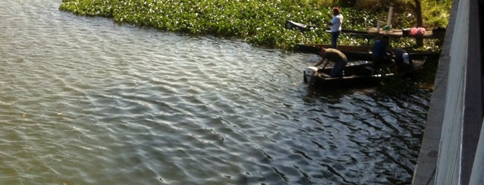 Restaurante Camarero is one of สถานที่ที่ Sam ถูกใจ.