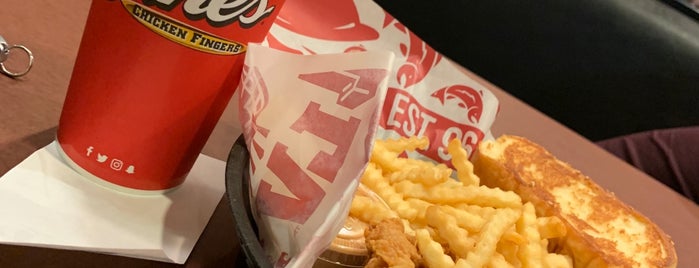 Raising Cane's Chicken Fingers is one of Susieさんのお気に入りスポット.