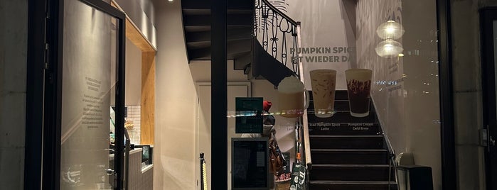 Starbucks is one of München 🇩🇪.