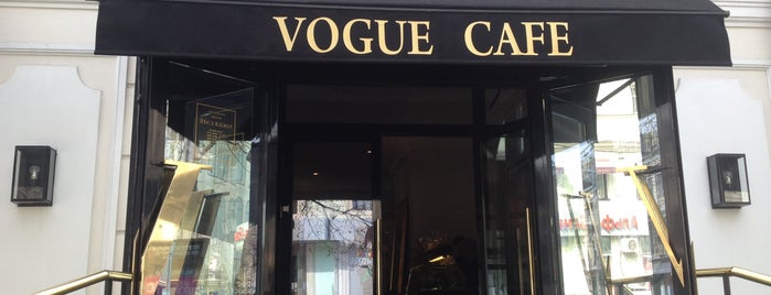 Vogue Café is one of Где еще можно почитать БГ в заведениях Москвы.