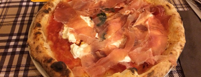 La Gravina Ristorante Pizzeria is one of Locais curtidos por Francesco.