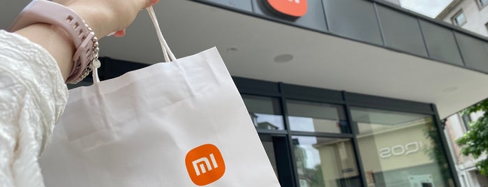 Xiaomi Mi Store is one of (Closed Places: Dusseldorf).