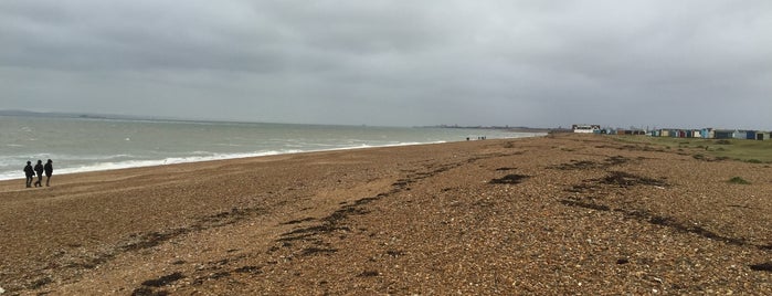 Hayling Island Beach is one of María 님이 좋아한 장소.