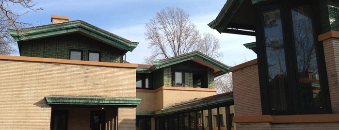 Dana-Thomas House is one of Frank Lloyd Wright.