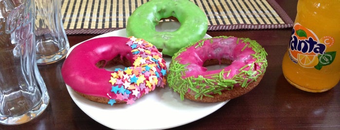 Crispy Donuts is one of Места, где можно поесть.