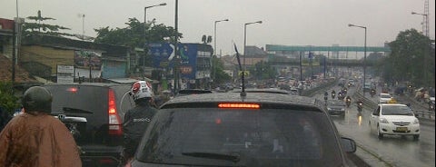 Kampung melayu is one of Jakarta 05.