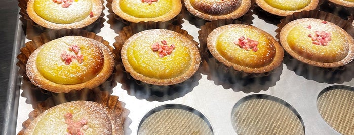 Bake Cheese Tart is one of Vera's Saved Places.