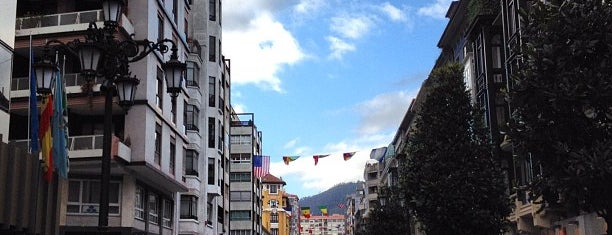 Calle Uría is one of Things that you must see in Asturias..