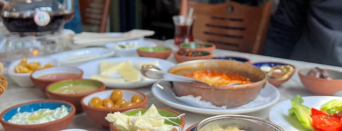 Van Ahtamar Kahvaltı Salonu is one of Istanbul food.