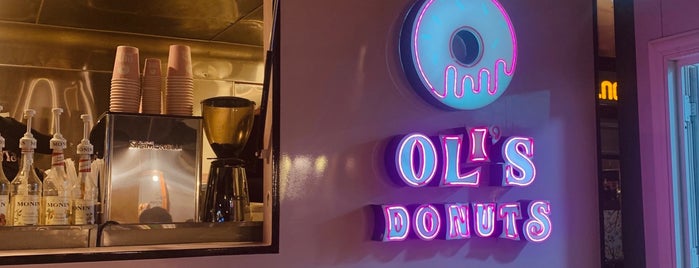 Oli's Donuts is one of Cairo🇪🇬.