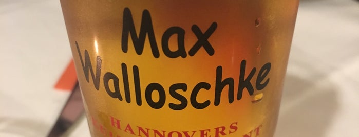 Max Walloschke is one of Michael : понравившиеся места.