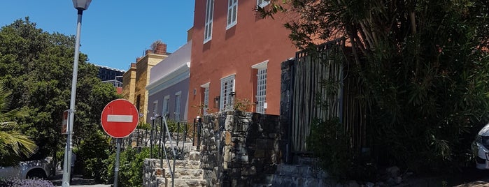 Village Café is one of Kaapstad.