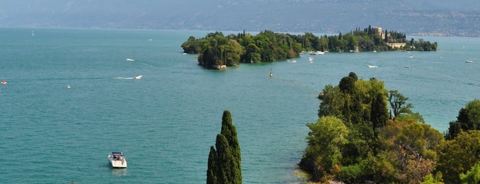 Punta San Fermo is one of Lago di Garda - Lake Garda - Gardasee - Gardameer.