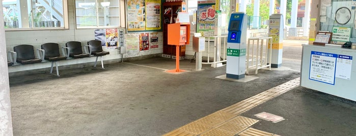 Sakaimachi Station is one of 東武伊勢崎線.