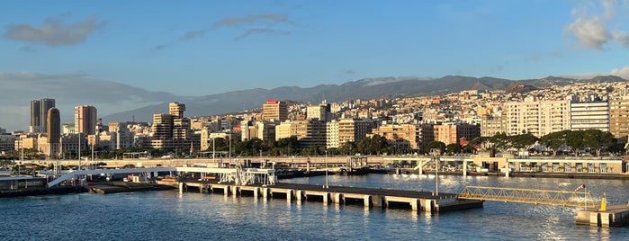 Santa Cruz de Tenerife is one of Ciudades.