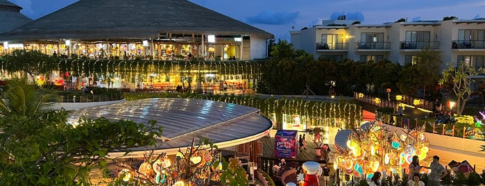 Beachwalk Roof Top is one of Wisata.