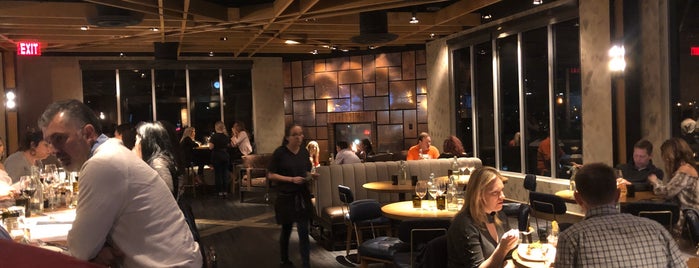 Craft & Vine Taproom & Eatery is one of Lieux qui ont plu à Trevor.