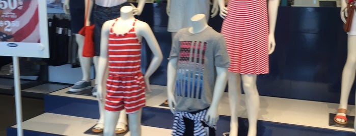 Old Navy is one of Frequent visits.