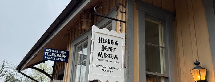 Herndon Depot And Museum is one of Reston-Herndon-Sterling (to do).