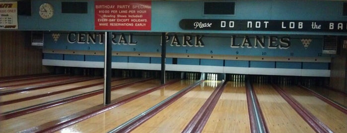 Central Park Lanes is one of สถานที่ที่ Will ถูกใจ.
