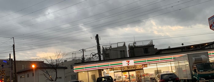 7-Eleven is one of コンビニその３.