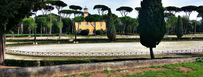 Piazza di Siena is one of Rome.