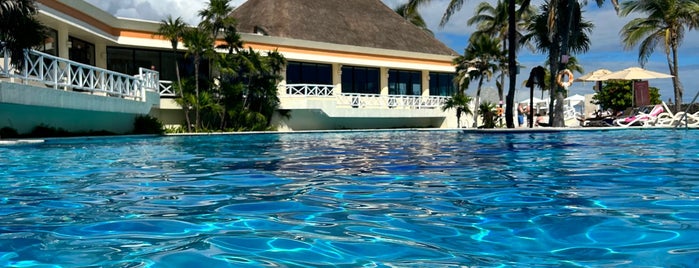 Grand Bahia Principe Akumal is one of Hotels.