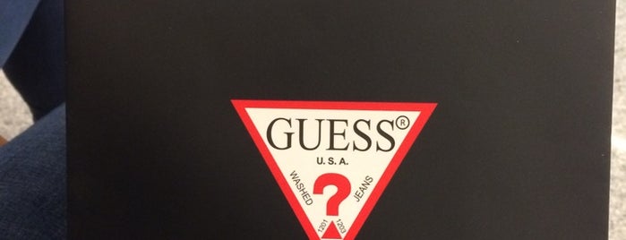 GUESS is one of Julio Césarさんのお気に入りスポット.