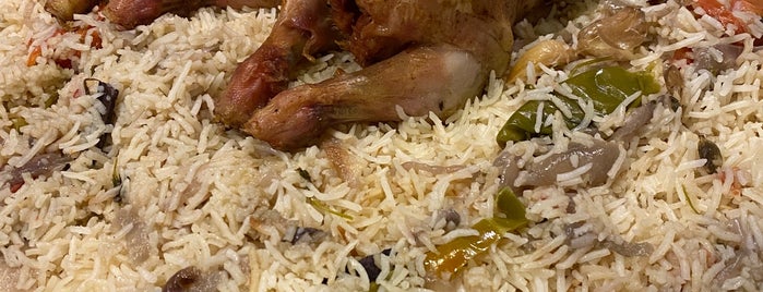 مطعم الكوت is one of Lieux sauvegardés par Shadi.