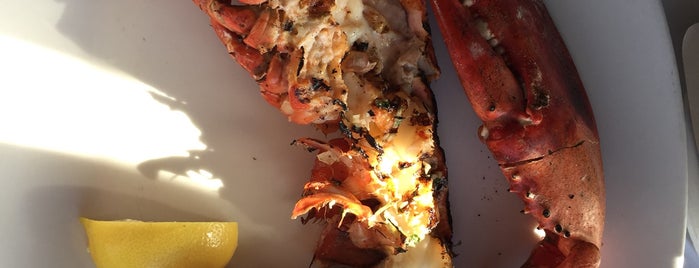 The Lobster is one of Tempat yang Disukai Mert.