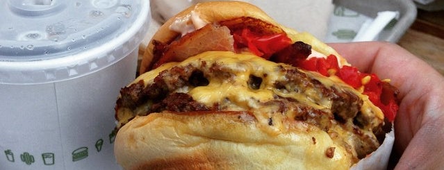 Shake Shack is one of Miami Burgers.