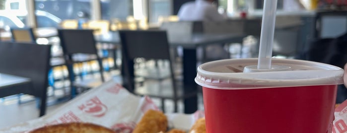 Raising Cane’s is one of To visit.