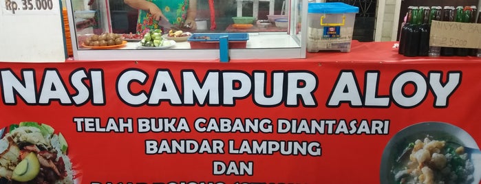 Nasi Campur "SEKBA ALOY" is one of Makanan Lampung.