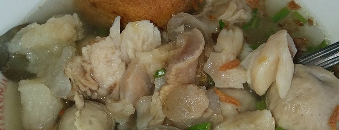 Bakso Mas Koneng is one of Kuliner Bo Pun Cur.