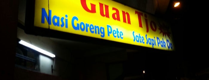 Guan tjo is one of Kuliner Bo Pun Cur.